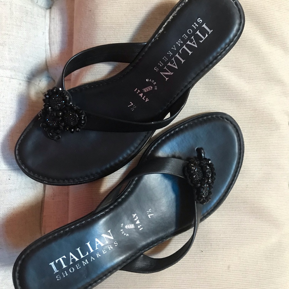 3 pairs of great sandals